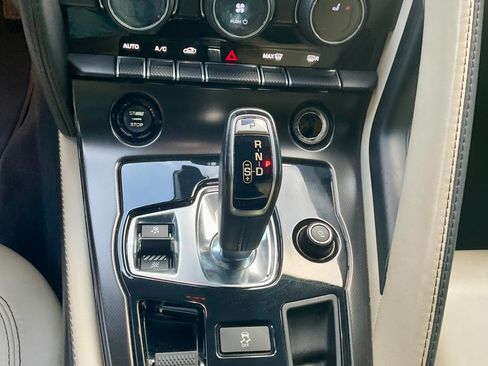Used 2016 Jaguar F-TYPE Coupe RWD image 19