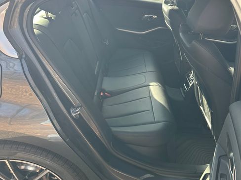 Used 2019 BMW 330i xDrive Sedan w/ Premium Package image 11