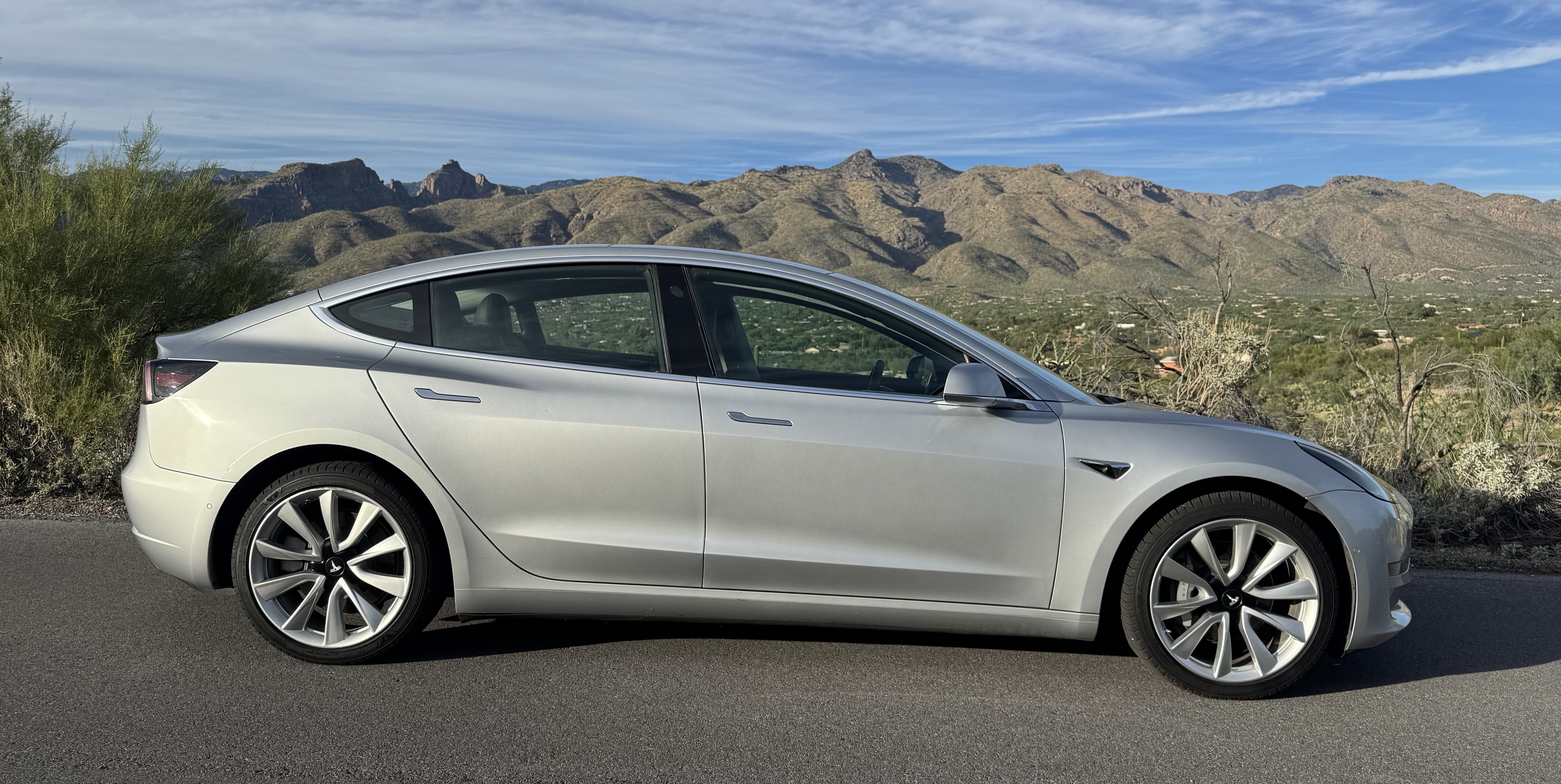 Used 2018 Tesla Model 3 Long Range AWD/4WD image 10