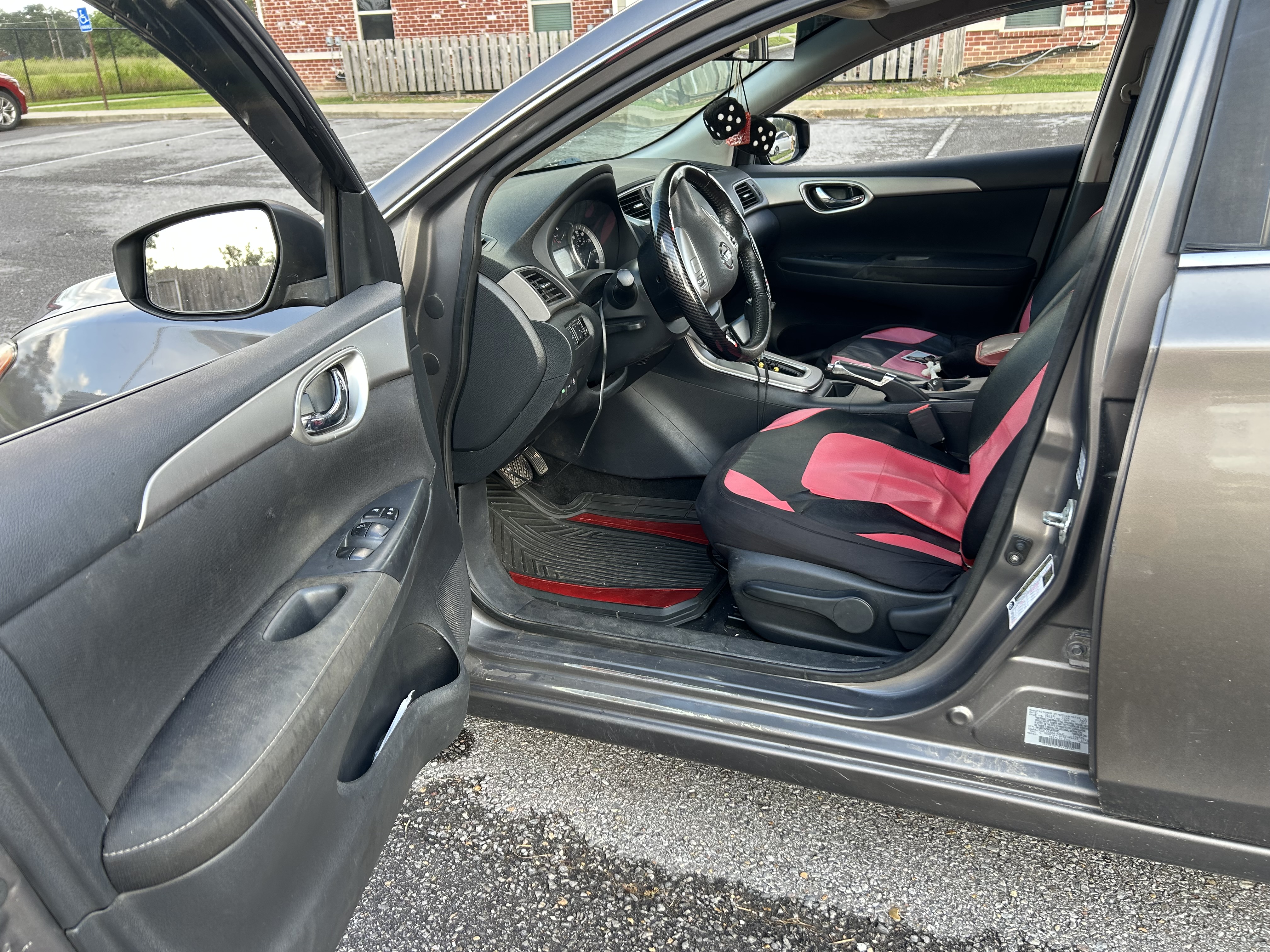 Used 2015 Nissan Sentra SV FWD image 6