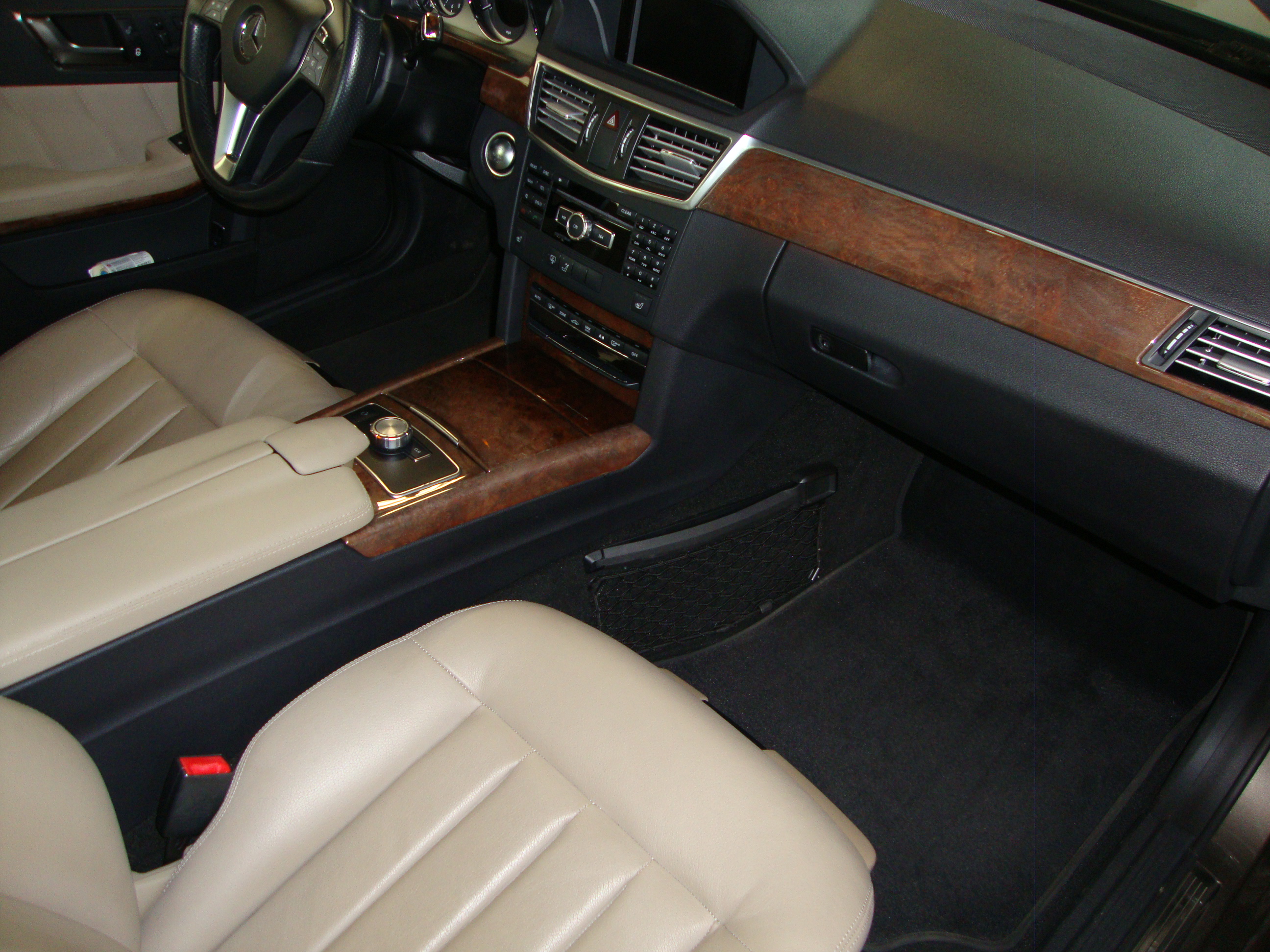 Used 2013 Mercedes-Benz E 350 BlueTEC Sedan image 19