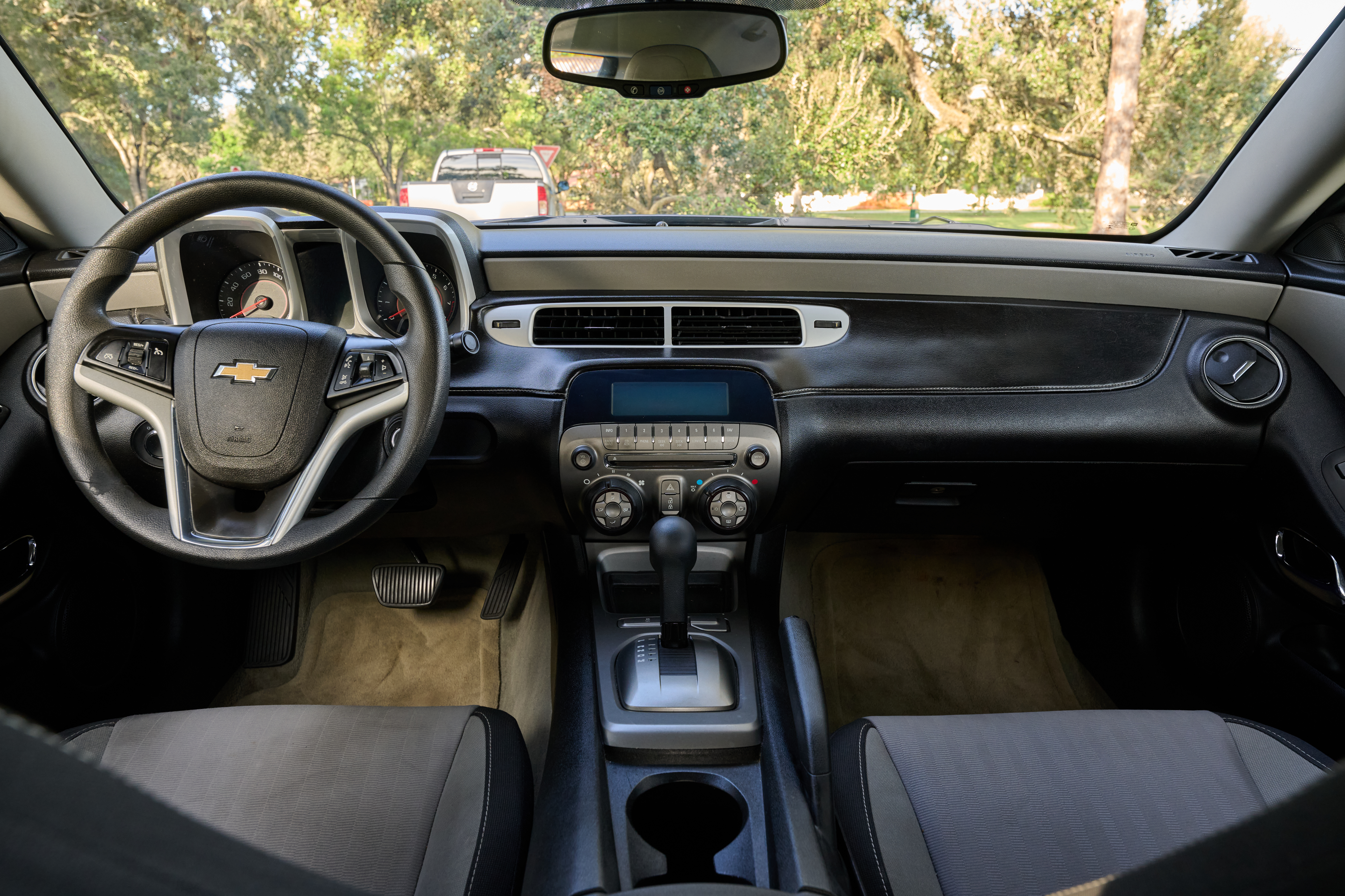 Used 2012 Chevrolet Camaro LS RWD image 18