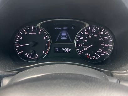 Used 2014 Nissan Pathfinder Platinum w/ Platinum Premium Package