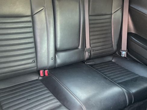 Used 2012 Dodge Challenger SXT image 13