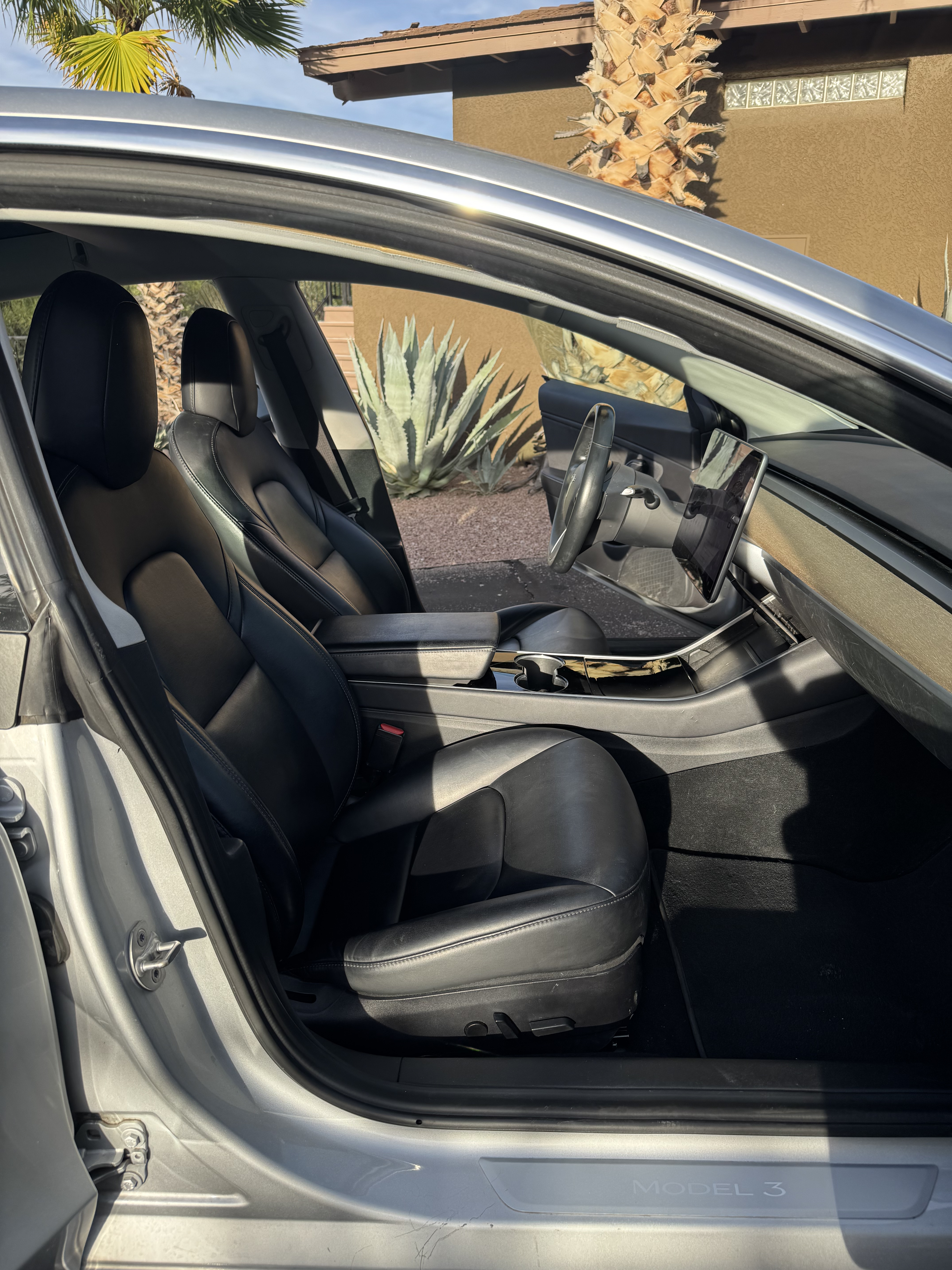Used 2018 Tesla Model 3 Long Range AWD/4WD image 17
