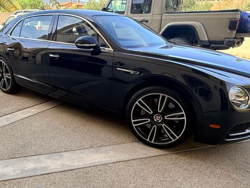 Used 2017 Bentley Flying Spur S V8 AWD/4WD image 5