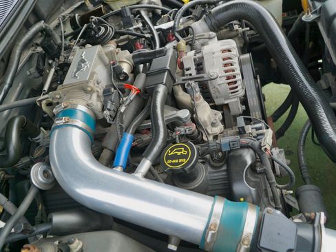 Used 2004 Ford Mustang GT image 19