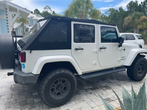 Used 2011 Jeep Wrangler Unlimited Sport AWD/4WD image 13