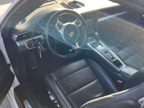 Used 2013 Porsche 911 Carrera image 5