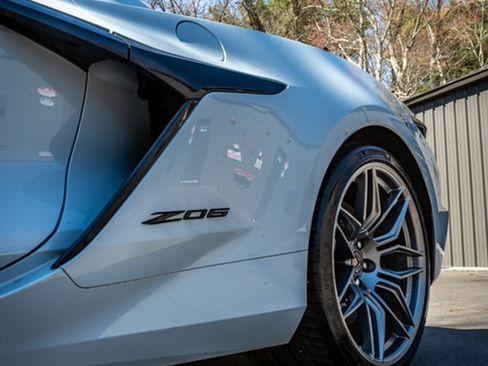 Used 2023 Chevrolet Corvette Z06 RWD image 11
