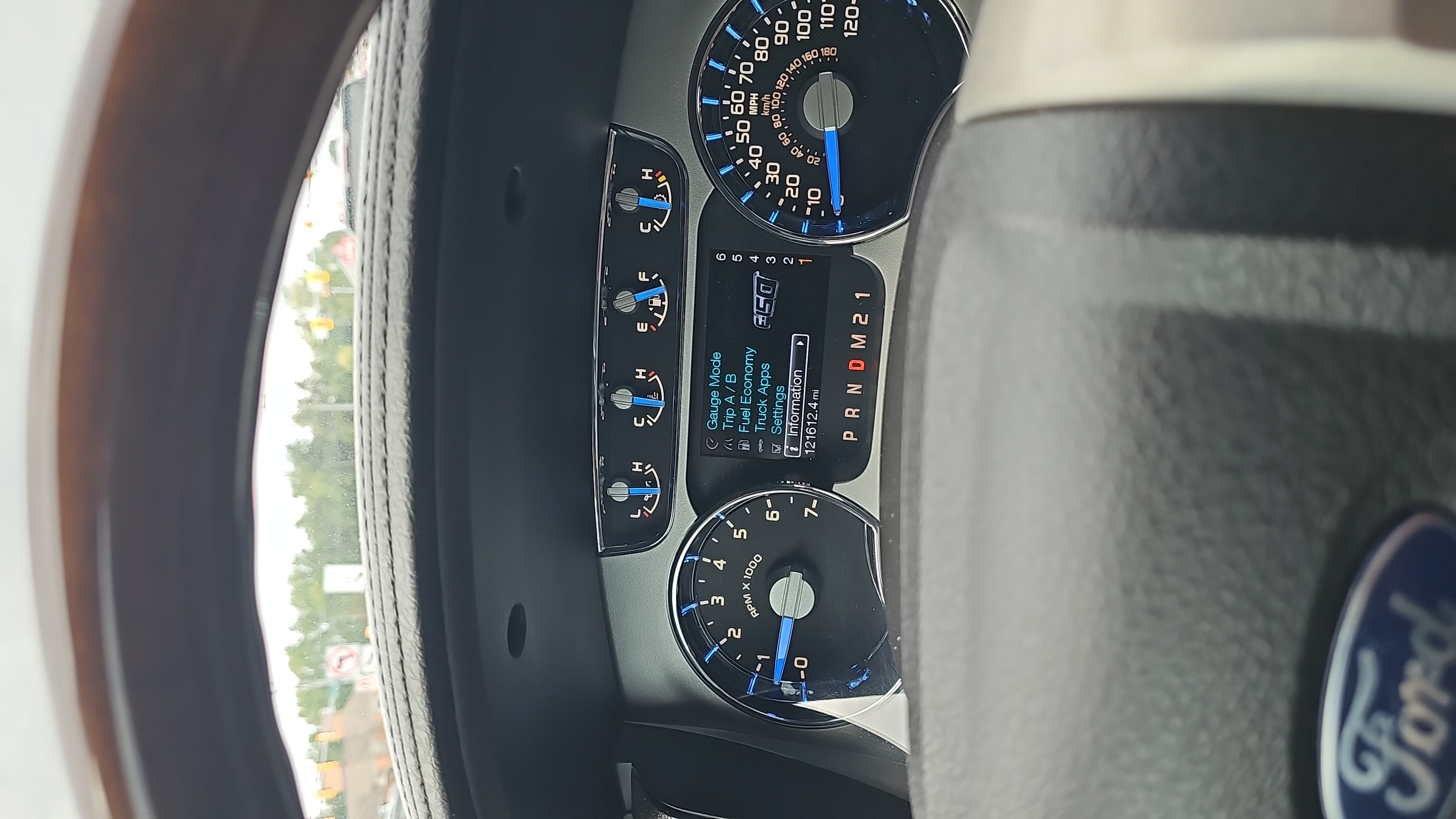 Used 2013 Ford F150 Platinum AWD/4WD image 4