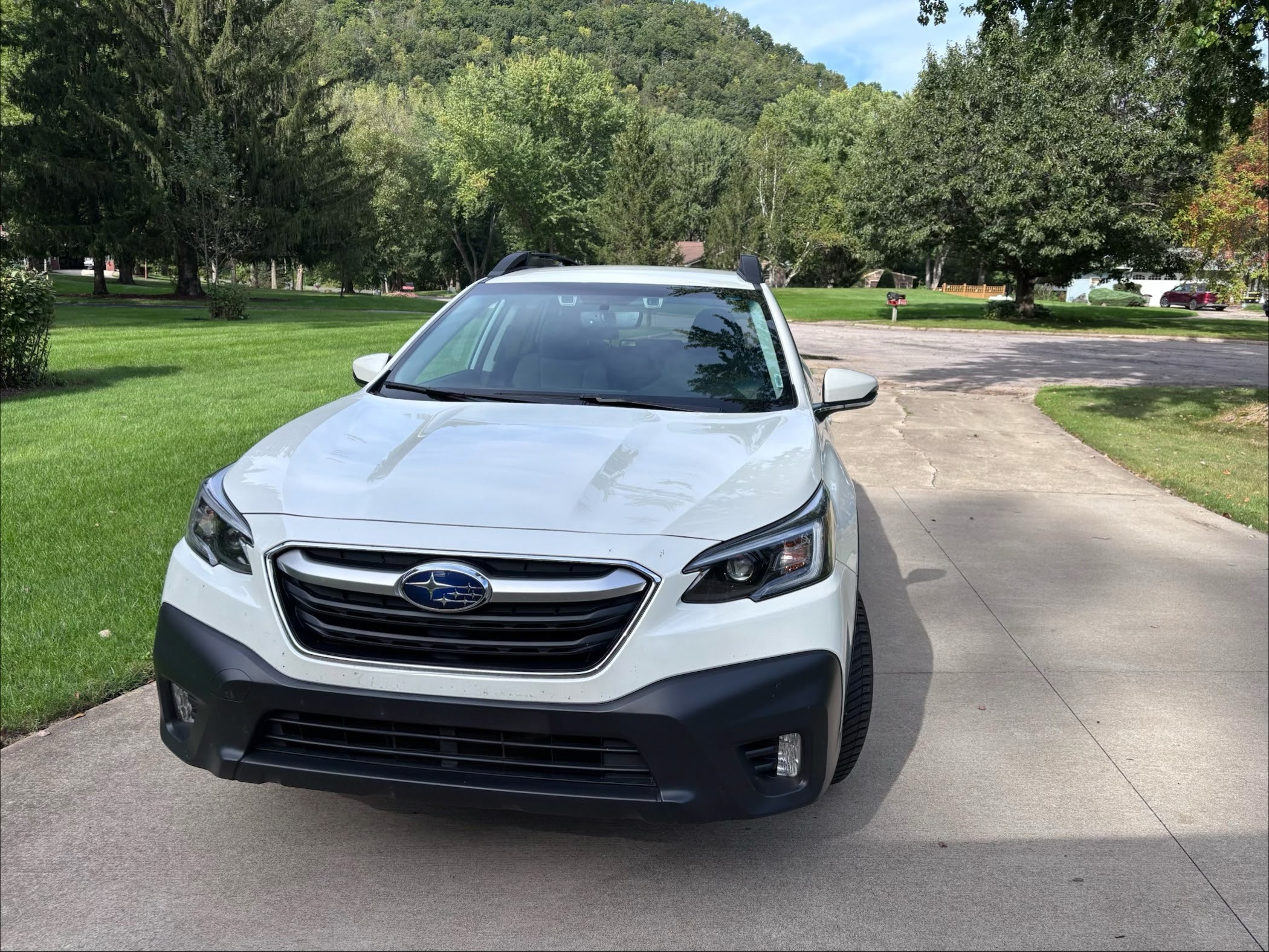 Used 2020 Subaru Outback Premium w/ Popular Package #1 AWD/4WD image 4