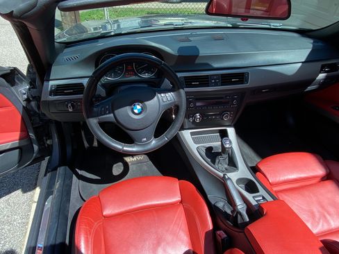 Used 2011 BMW 328i Convertible RWD image 17