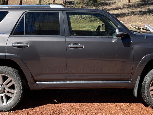 Used 2012 Toyota 4Runner Limited image 2