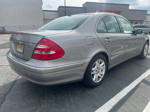 Used 2003 Mercedes-Benz E 320 Sedan image 9