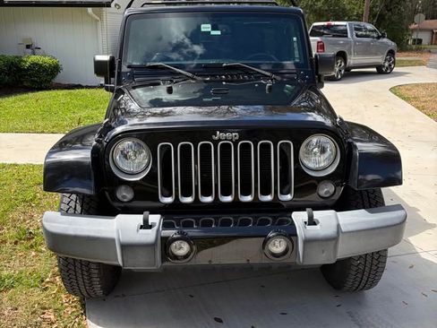 Used 2016 Jeep Wrangler Unlimited Sahara w/ Max Tow Package image 9