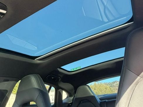 Used 2020 Porsche Panamera AWD/4WD image 15
