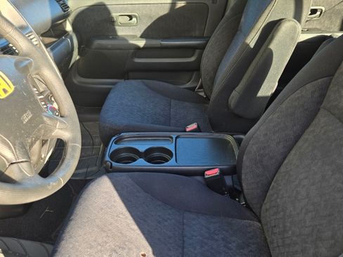 Used 2005 Honda CR-V LX image 9