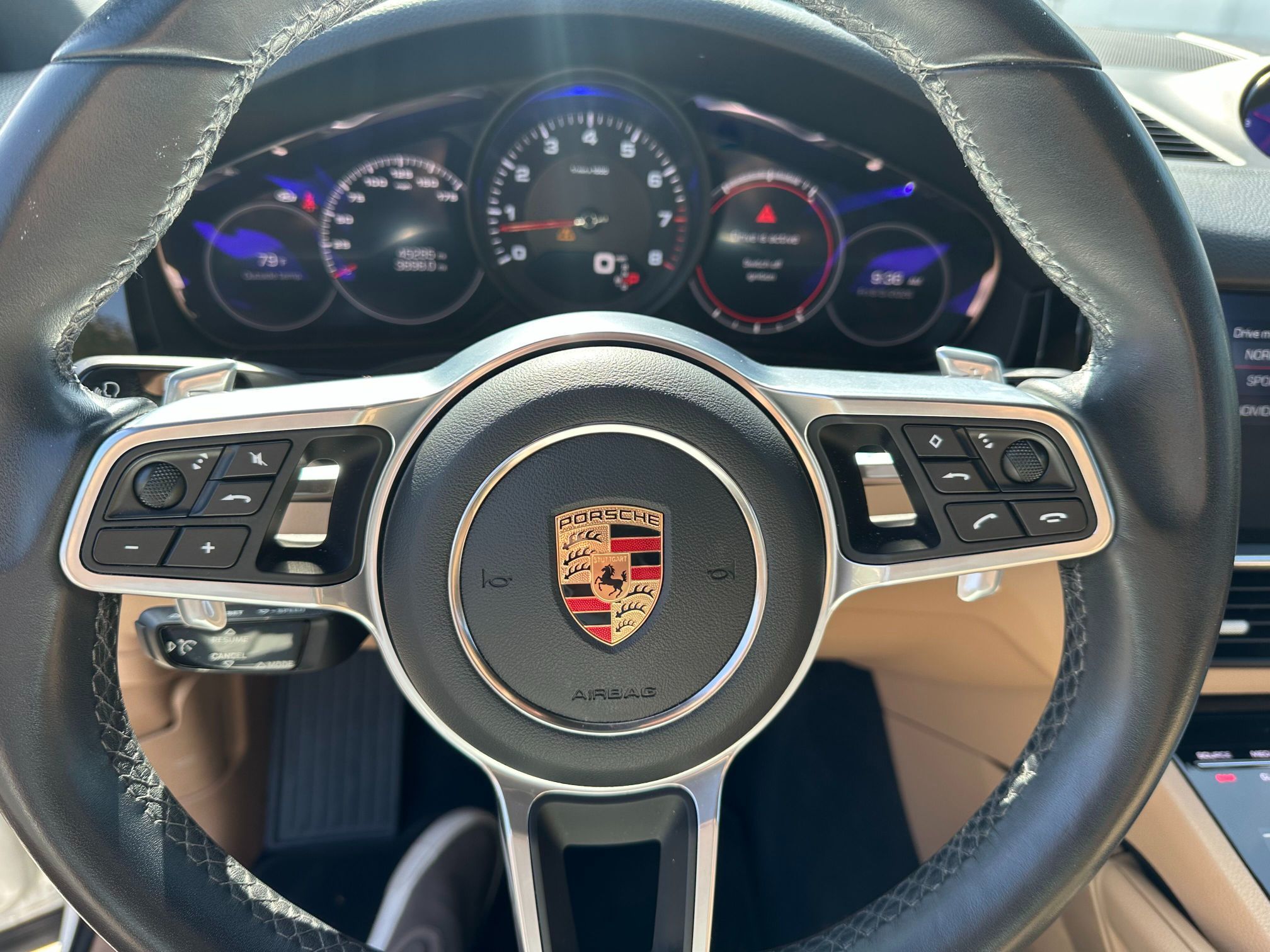 Used 2020 Porsche Cayenne AWD/4WD image 19