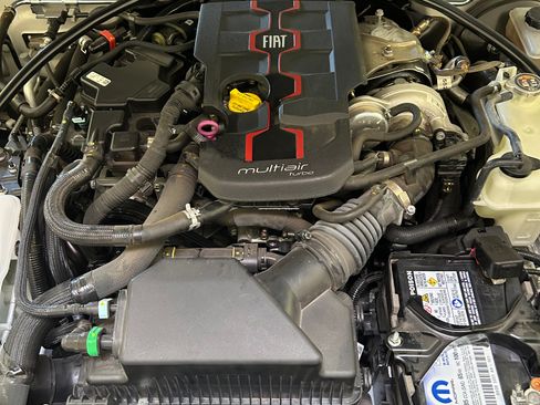 Used 2017 FIAT 124 Spider Abarth image 10