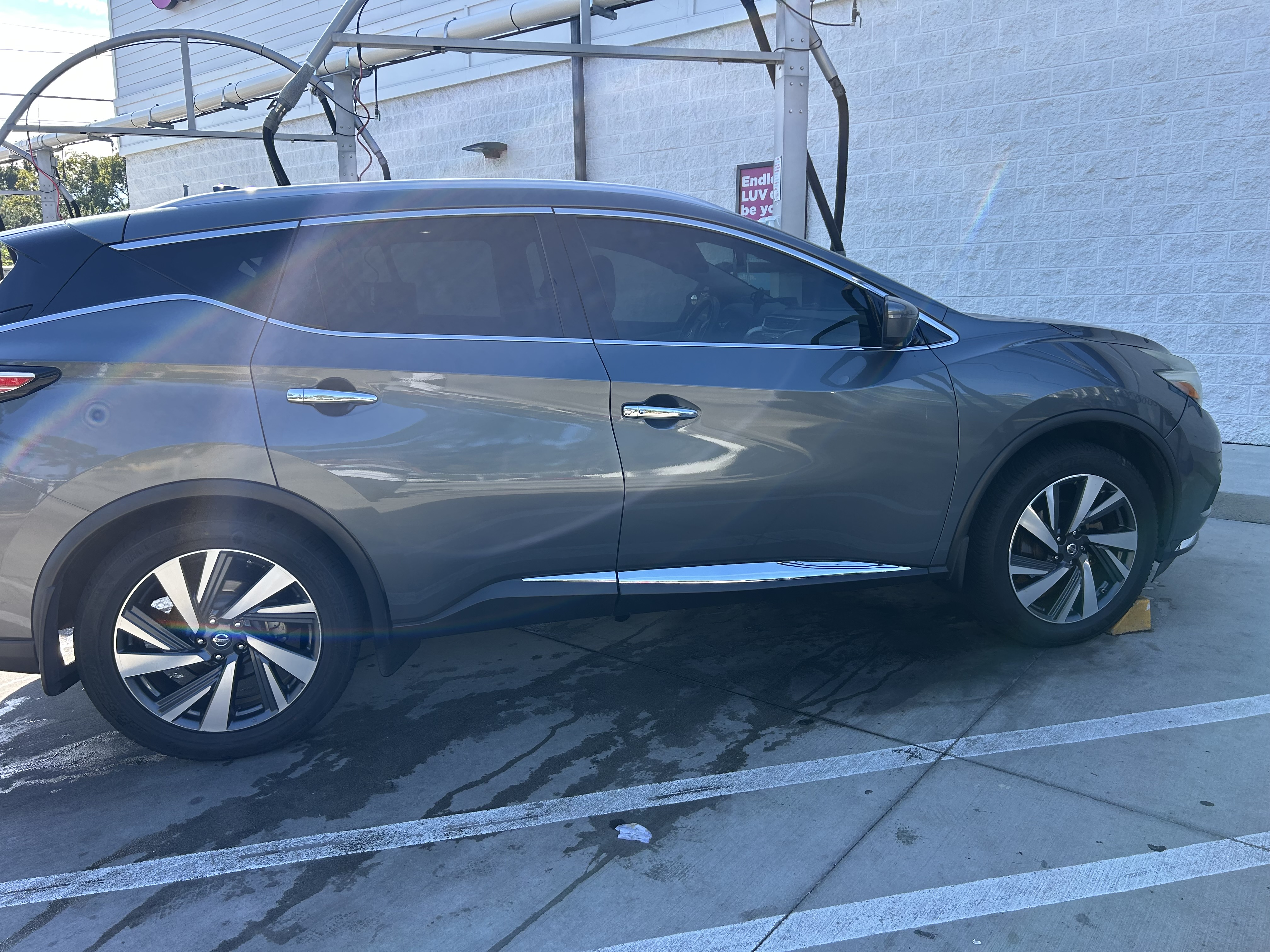 Used 2016 Nissan Murano Platinum w/ Platinum Technology Package FWD image 12