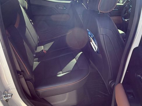 Used 2026 GMC Canyon AT4 w/ Nightfall Essentials Package image 6