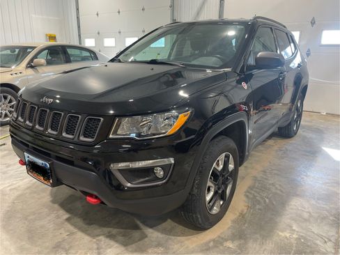 Used 2018 Jeep Compass Trailhawk w/ Leather Interior Group image 1