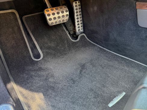 Used 2011 Mercedes-Benz S 550 S 550 4MATIC Sedan 4D image 32