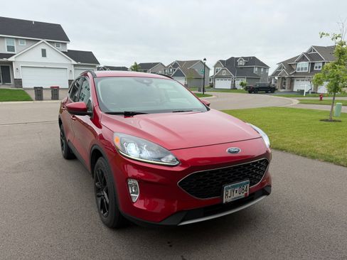 Used 2020 Ford Escape SEL AWD/4WD image 2