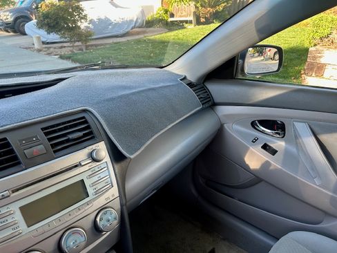 Used 2009 Toyota Camry LE image 10