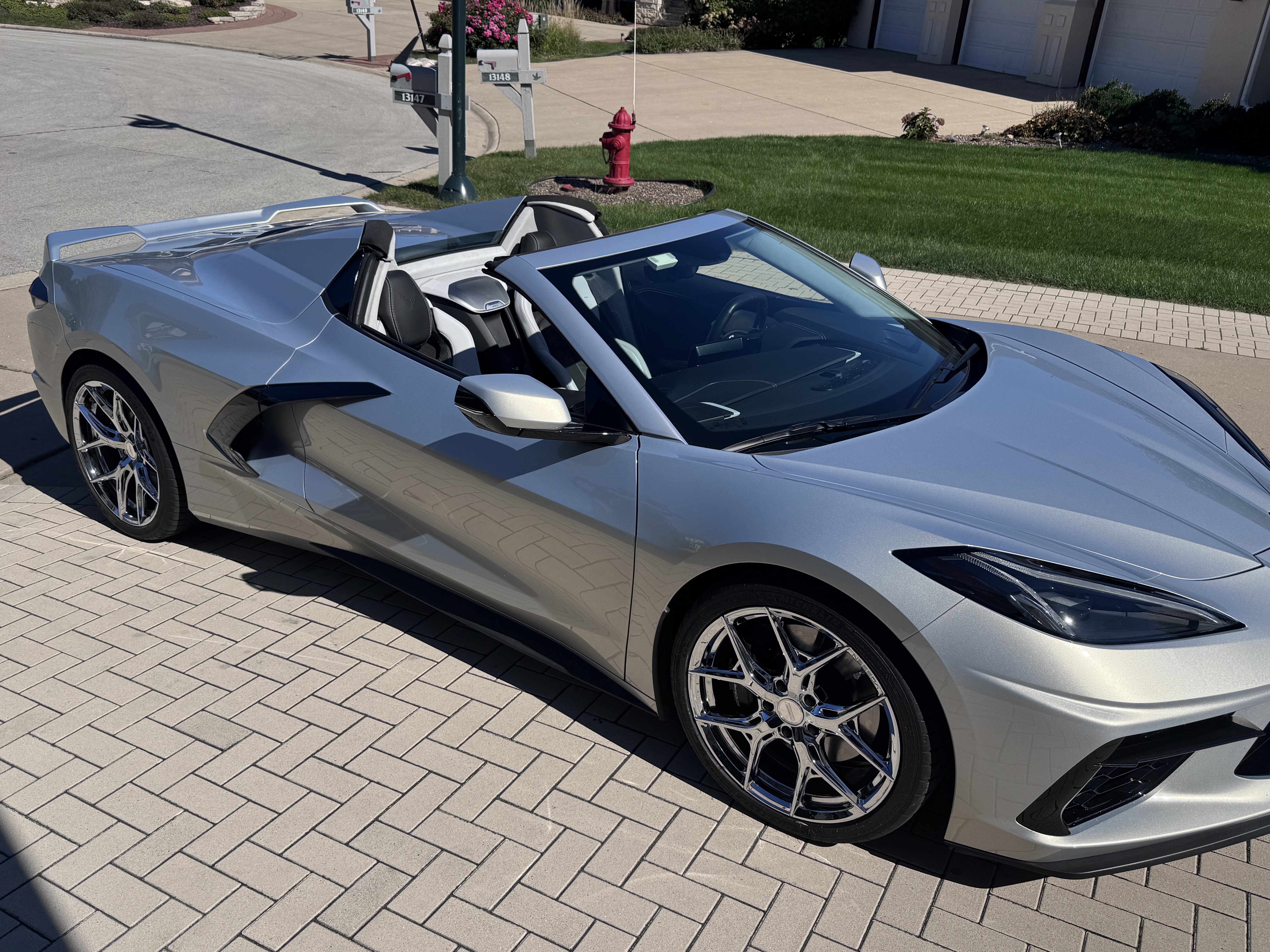 Used 2023 Chevrolet Corvette Stingray Premium Conv w/ Z51 Performance Package RWD image 5