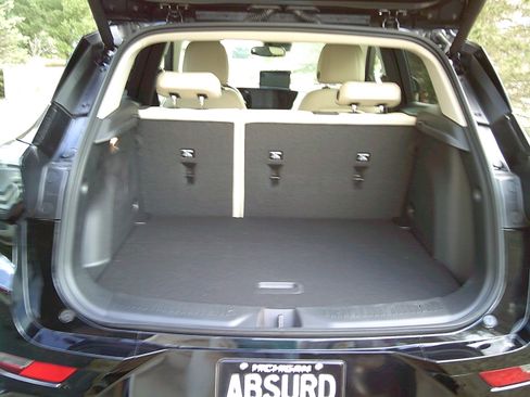 Used 2024 Buick Encore GX Avenir w/ Avenir Convenience Package image 5