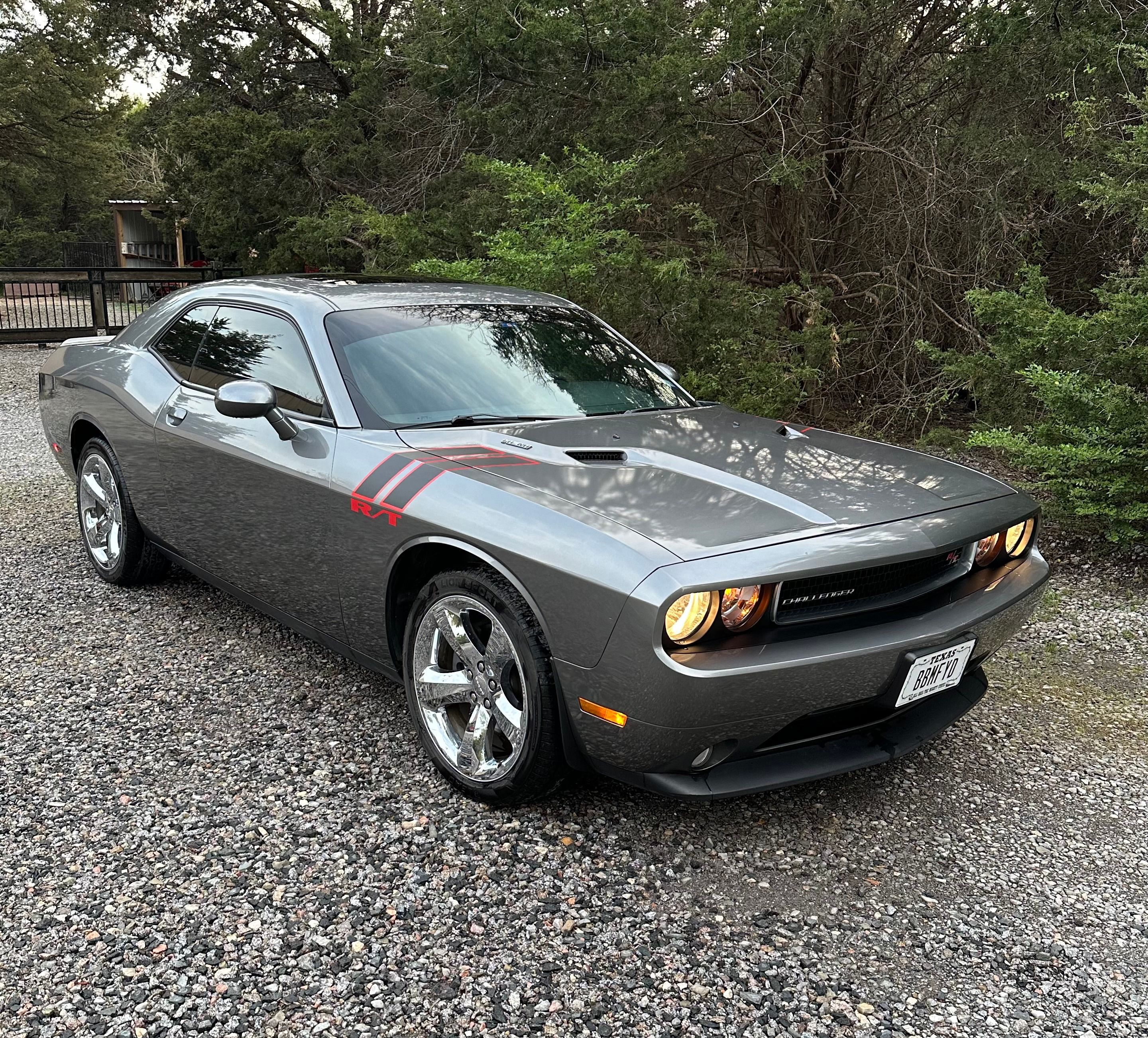 Used 2011 Dodge Challenger R/T w/ Sound Group II RWD image 1
