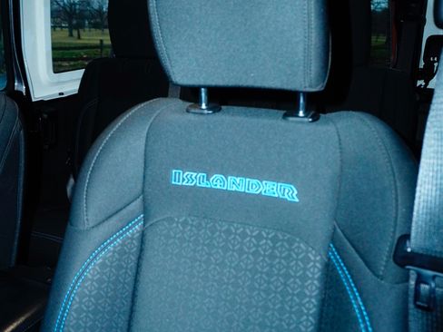 Used 2021 Jeep Wrangler Unlimited Sport image 10