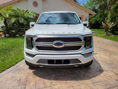 Used 2021 Ford F150 Limited image 5