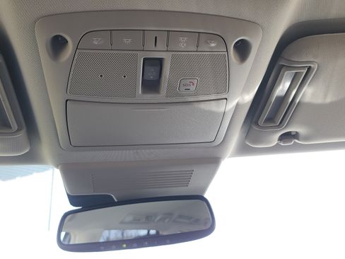 Used 2020 Nissan Armada SL w/ Premium Package image 23