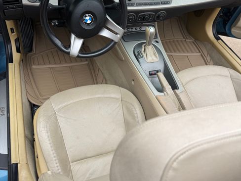Used 2003 BMW Z4 3.0i image 8