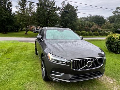 Used 2021 Volvo XC60 T5 Inscription w/ Advanced Package image 11