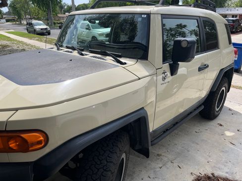 Used 2010 Toyota FJ Cruiser 4WD image 6