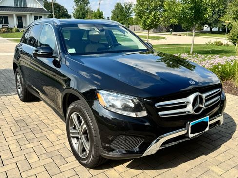 Used 2019 Mercedes-Benz GLC 300 4MATIC image 6
