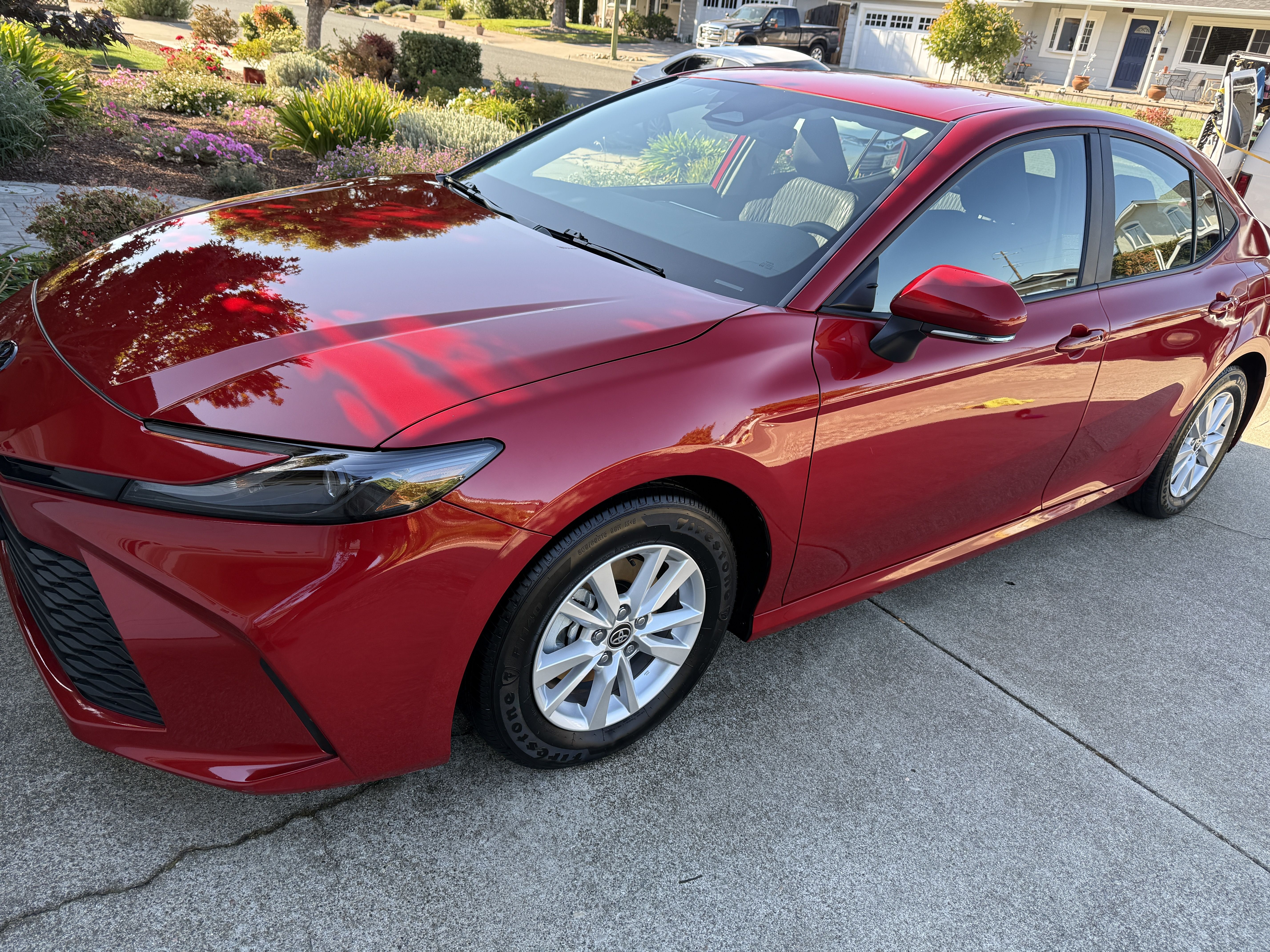 Used 2025 Toyota Camry LE w/ Convenience Package FWD image 6