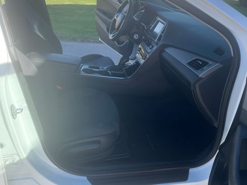 Used 2018 Hyundai Sonata SE image 8