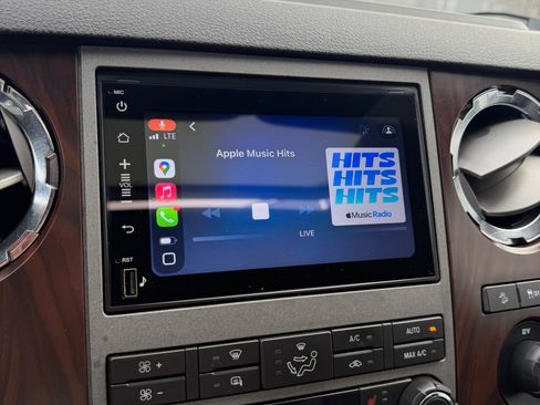 Used 2011 Ford F350 Lariat w/ Chrome Pkg image 10