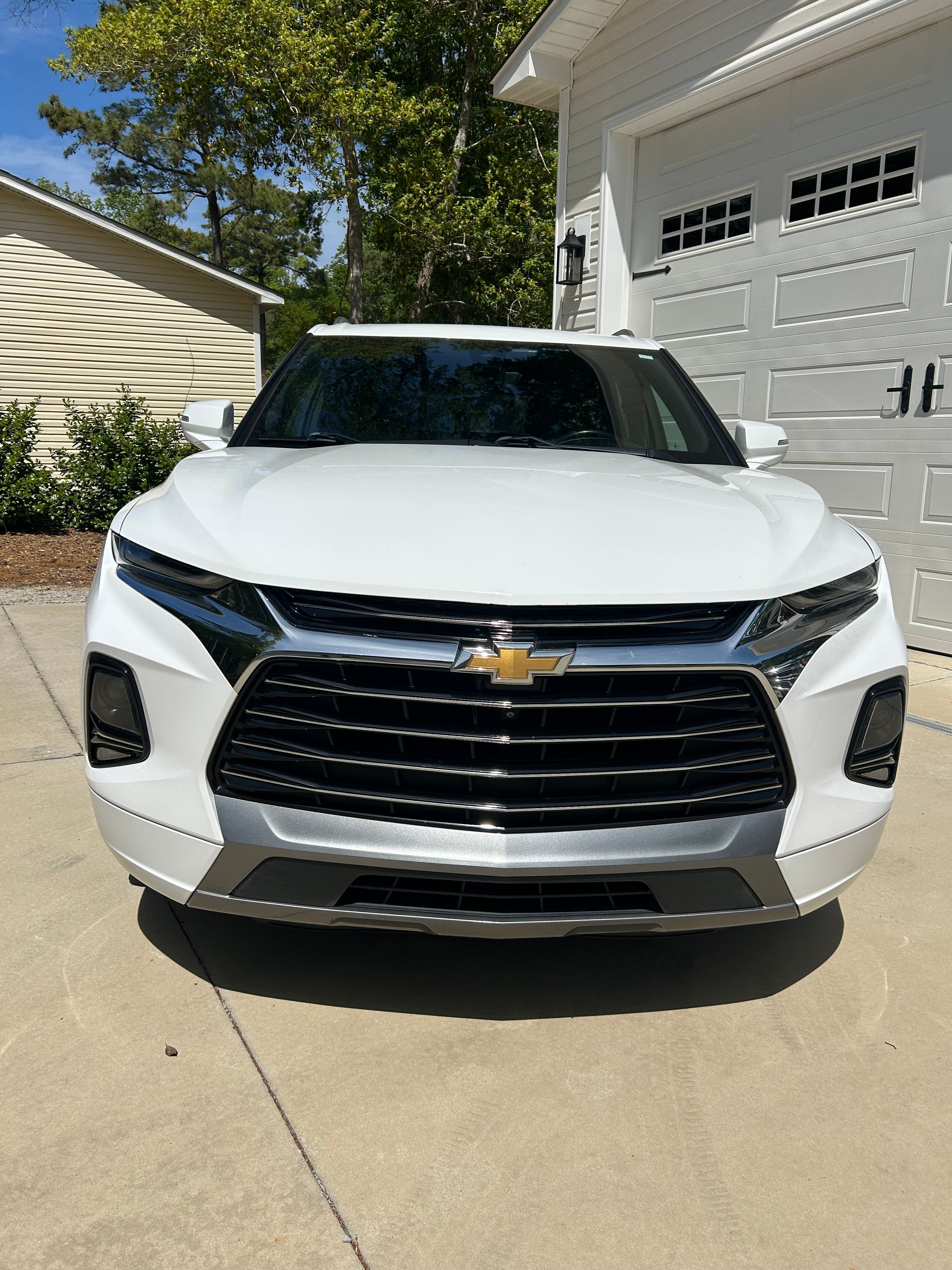 Used 2019 Chevrolet Blazer Premier w/ Sun and Wheels Package FWD image 9