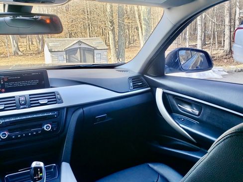 Used 2014 BMW 320i Sedan image 26