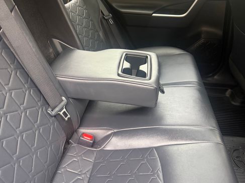 Used 2019 Toyota RAV4 Adventure AWD/4WD image 15