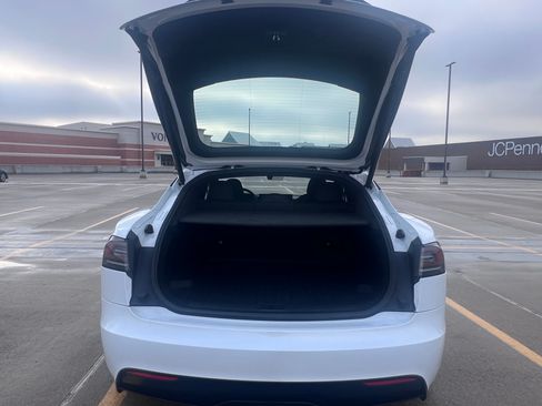 Used 2023 Tesla Model S Plaid image 14