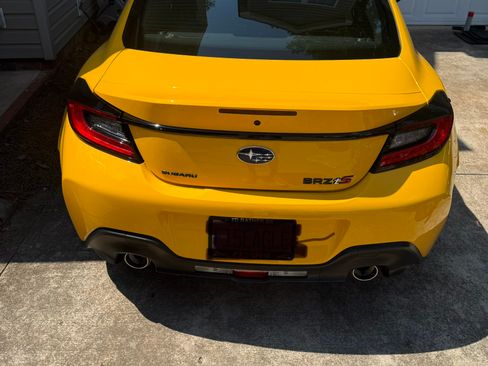 Used 2026 Subaru BRZ Series.Yellow RWD image 5