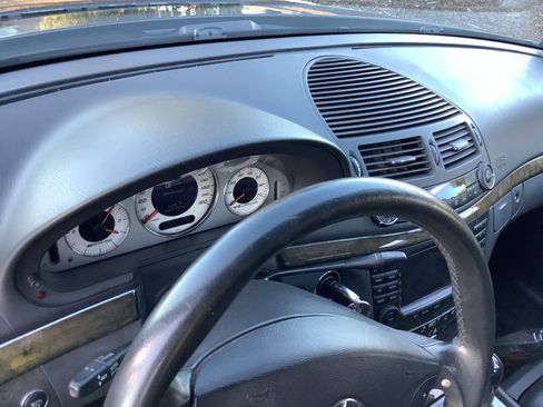 Used 2004 Mercedes-Benz E 55 AMG Sedan image 23