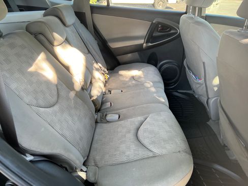 Used 2011 Toyota RAV4 2WD V6 w/ 3rd Row image 6